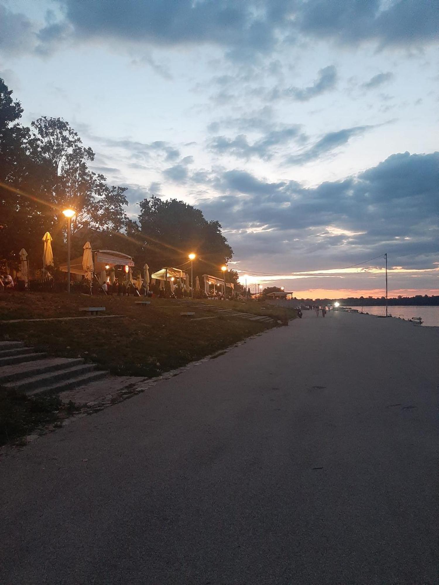 River Hostel Belgrade Luaran gambar