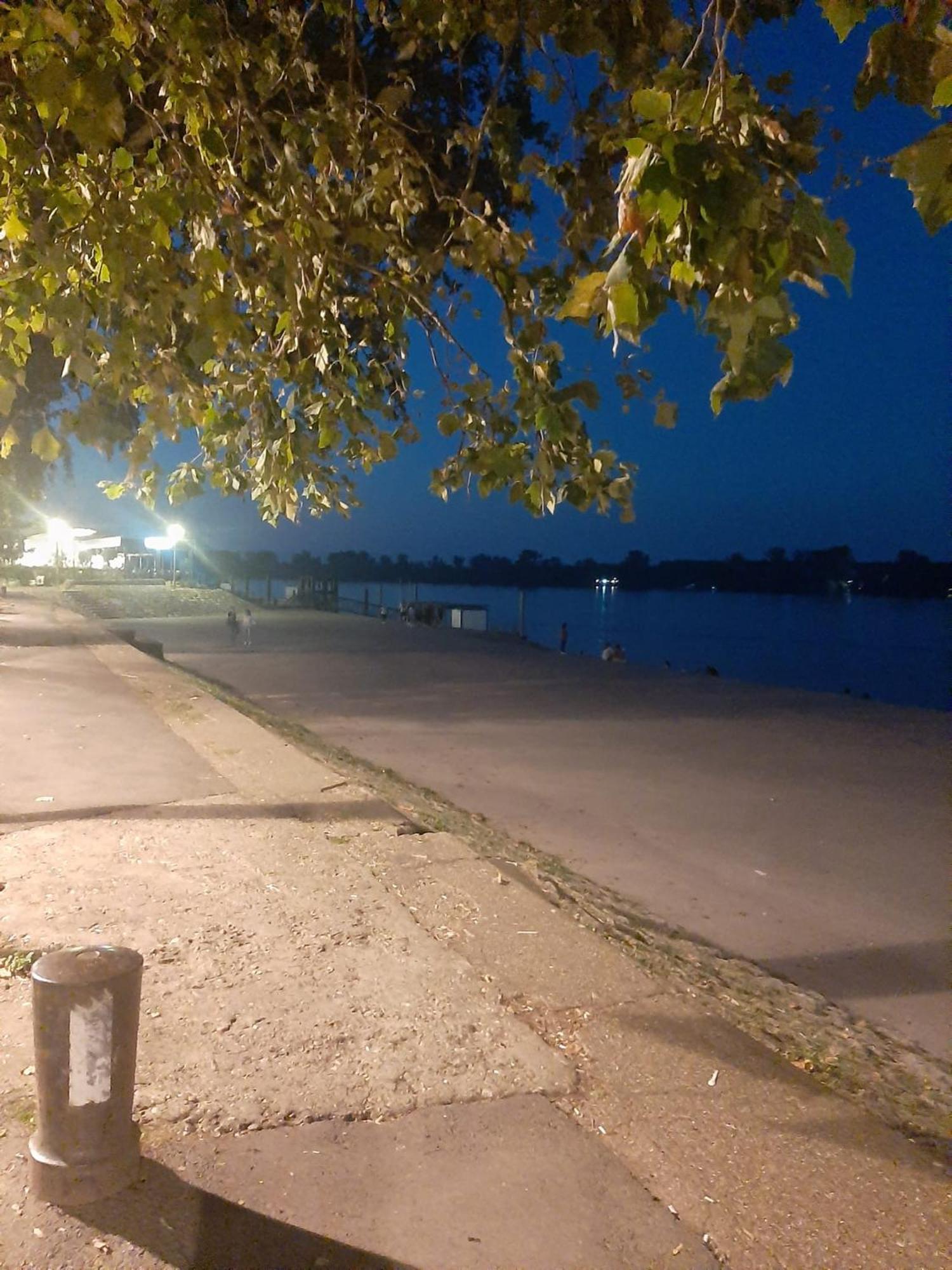 River Hostel Belgrade Luaran gambar
